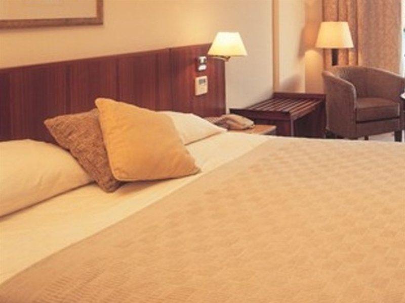 פיסורי Columbia Beachotel מראה חיצוני תמונה